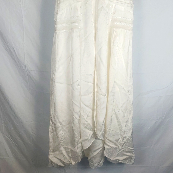 Self-Portrait Ivory Lace Jacquard V-Neck Maxi Dress - Picture 6 of 14